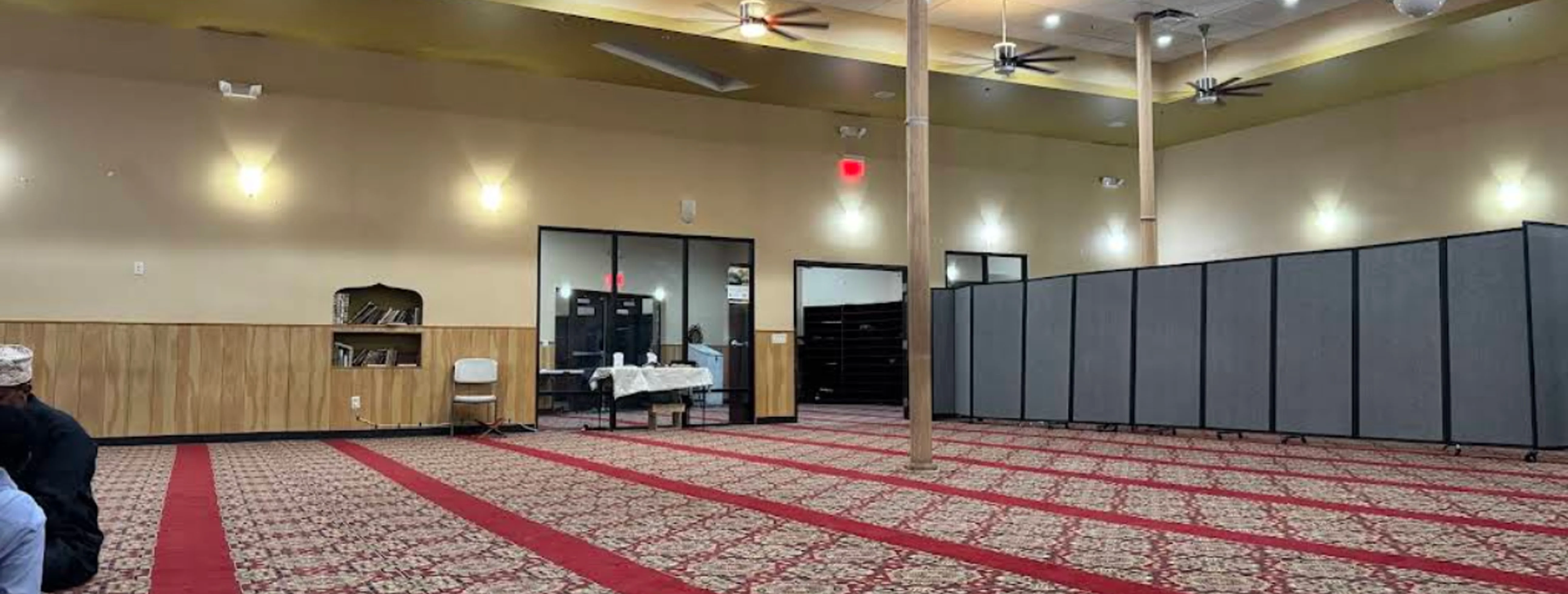Exterior view of Al Rahma Islamic Center of Phoenix Phoenix building